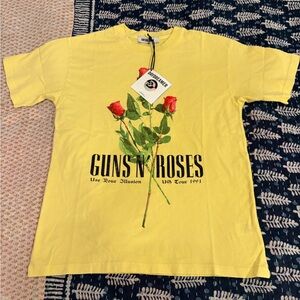 NWT Daydreamer Yellow Guns N' Roses Tee